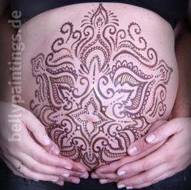 Ornamentales Bellypainting